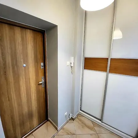 Apartment Ogrody * Wi-fi * Jezyce * 3 Km Center Poznan