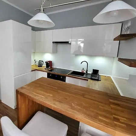 Apartment Ogrody * Wi-fi * Jezyce * 3 Km Center Poznan